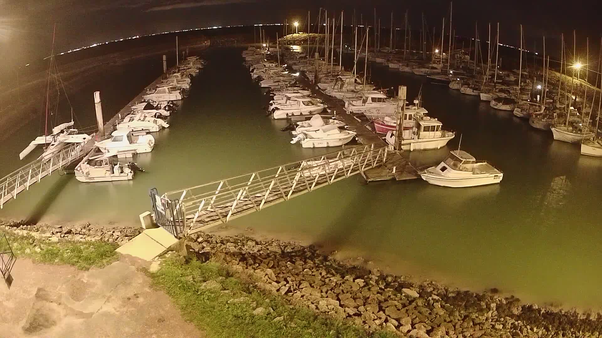 Oleron - Le Douhet Marine Live Cam - Rochefort, Charente-Maritime, Nouvelle-Aquitaine, France