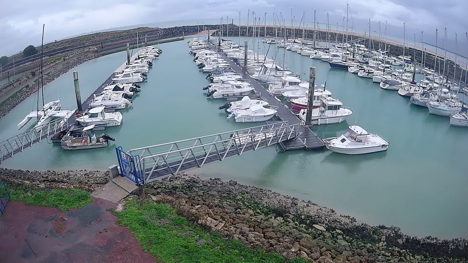 Oleron - Le Douhet Marine Live Cam - Rochefort, Charente-Maritime, Nouvelle-Aquitaine, France
