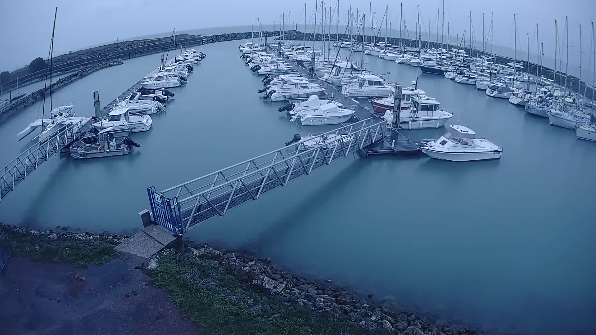 Oleron - Le Douhet Marine Live Cam - Rochefort, Charente-Maritime, Nouvelle-Aquitaine, France