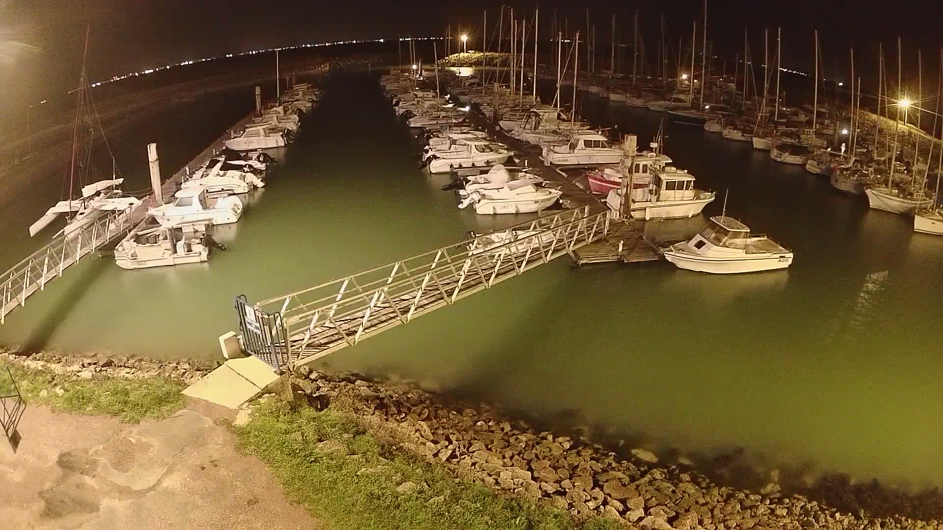 Oleron - Le Douhet Marine Live Cam - Rochefort, Charente-Maritime, Nouvelle-Aquitaine, France