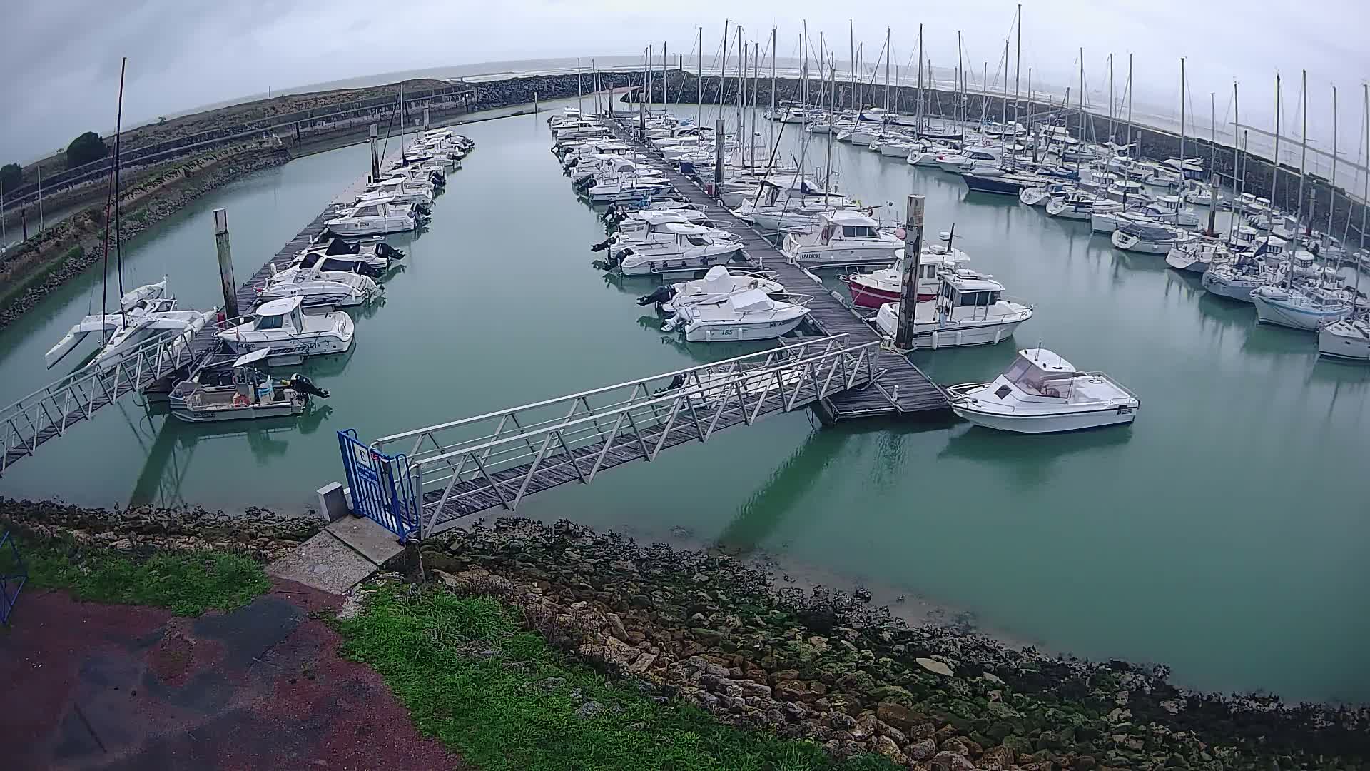 Oleron - Le Douhet Marine Live Cam - Rochefort, Charente-Maritime, Nouvelle-Aquitaine, France