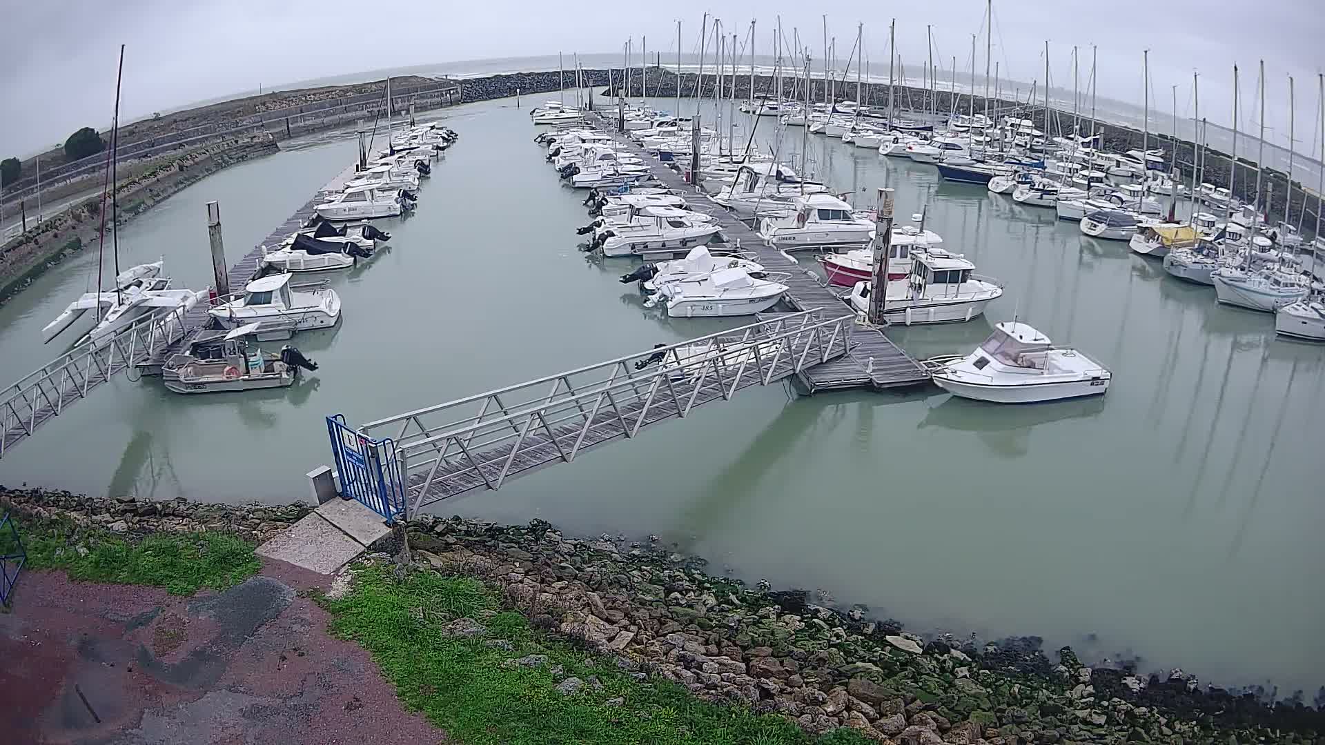 Oleron - Le Douhet Marine Live Cam - Rochefort, Charente-Maritime, Nouvelle-Aquitaine, France