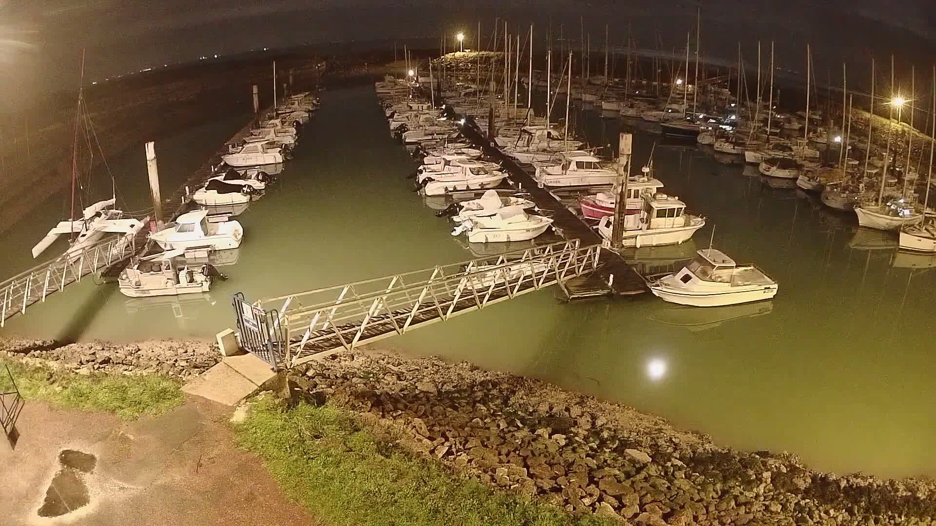 Oleron - Le Douhet Marine Live Cam - Rochefort, Charente-Maritime, Nouvelle-Aquitaine, France