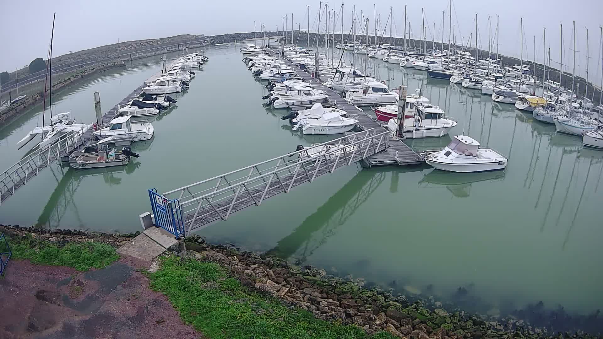 Oleron - Le Douhet Marine Live Cam - Rochefort, Charente-Maritime, Nouvelle-Aquitaine, France