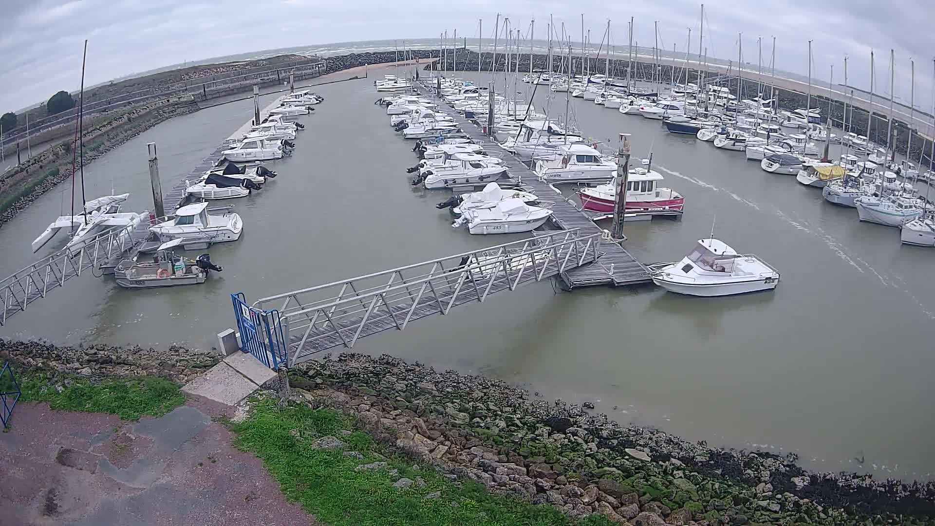Oleron - Le Douhet Marine Live Cam - Rochefort, Charente-Maritime, Nouvelle-Aquitaine, France