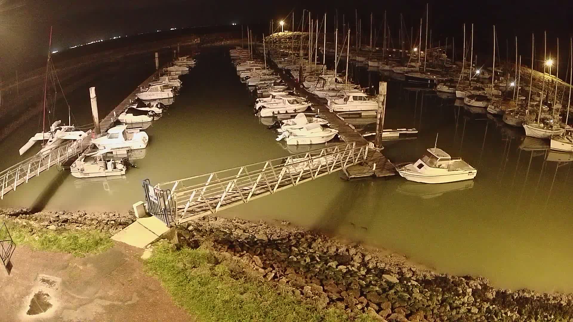 Oleron - Le Douhet Marine Live Cam - Rochefort, Charente-Maritime, Nouvelle-Aquitaine, France