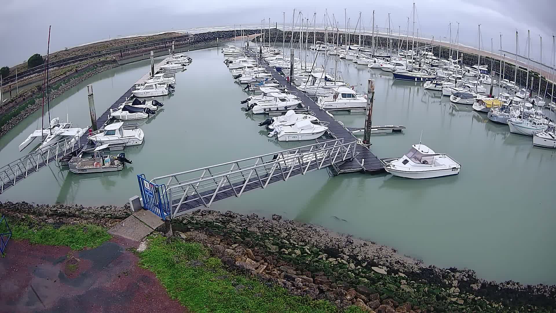 Oleron - Le Douhet Marine Live Cam - Rochefort, Charente-Maritime, Nouvelle-Aquitaine, France
