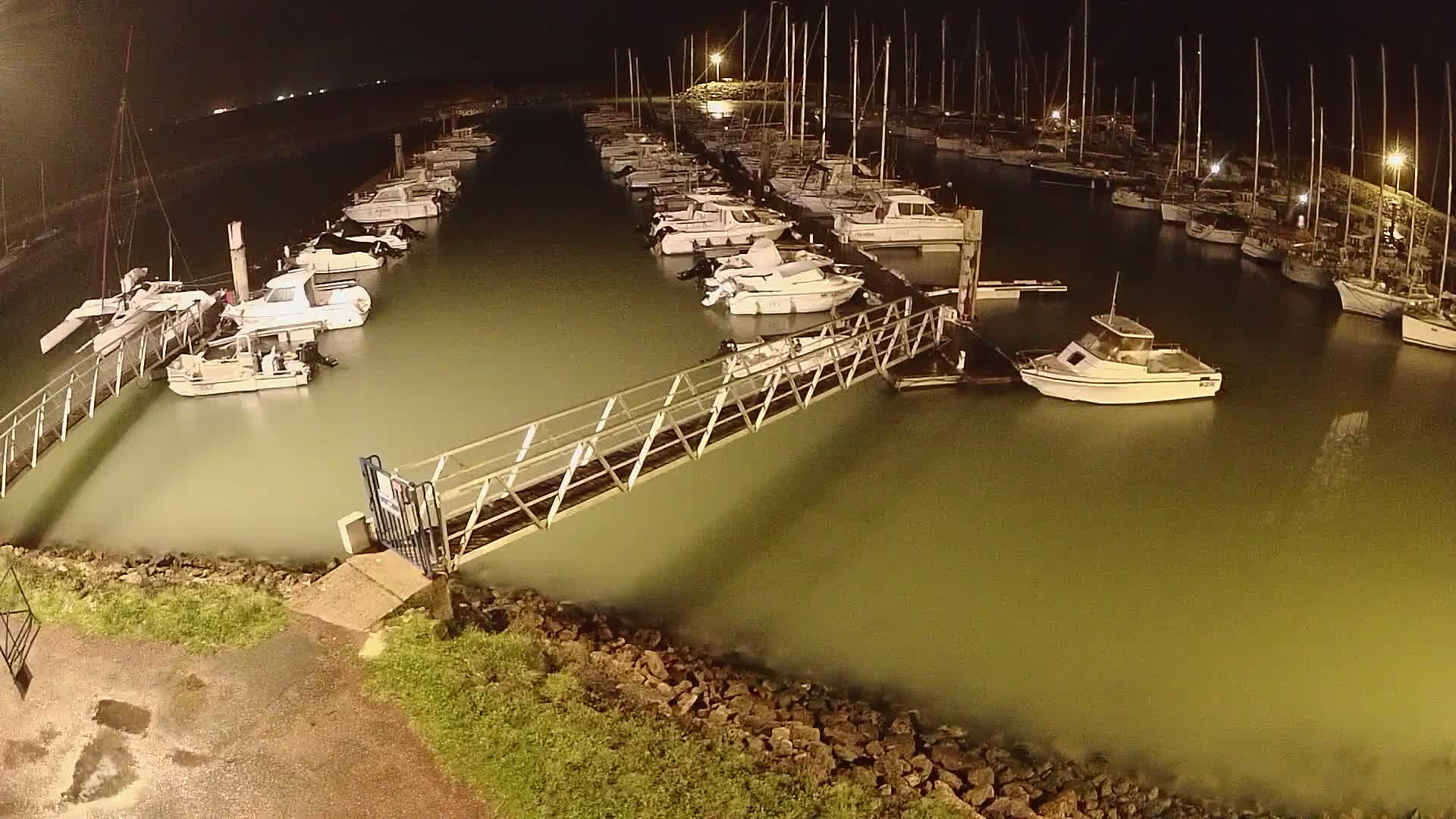 Oleron - Le Douhet Marine Live Cam - Rochefort, Charente-Maritime, Nouvelle-Aquitaine, France