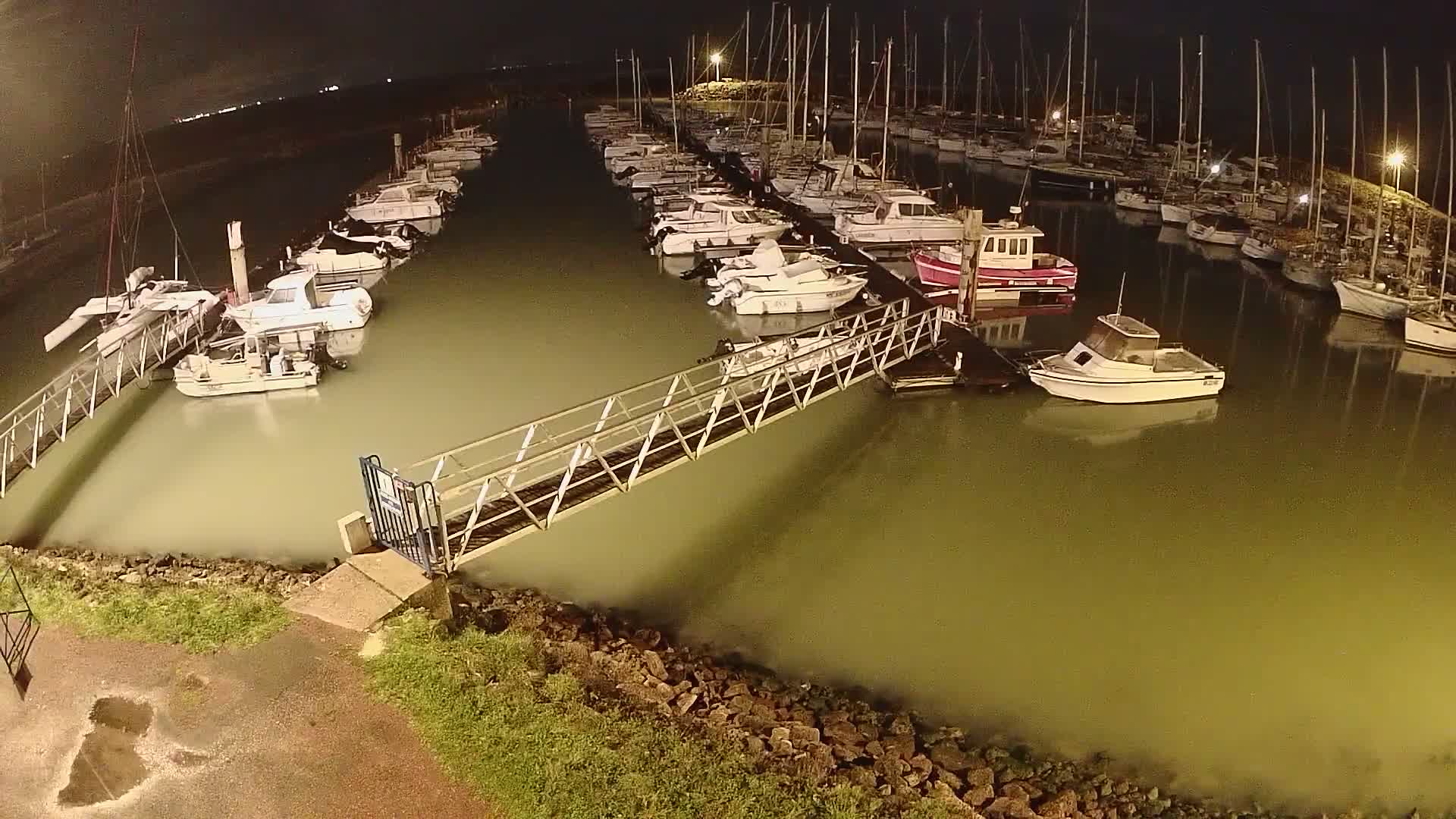 Oleron - Le Douhet Marine Live Cam - Rochefort, Charente-Maritime, Nouvelle-Aquitaine, France