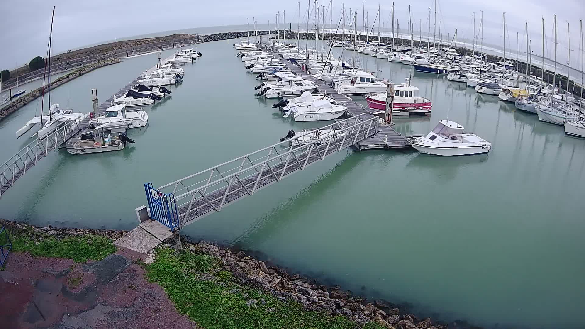 Oleron - Le Douhet Marine Live Cam - Rochefort, Charente-Maritime, Nouvelle-Aquitaine, France