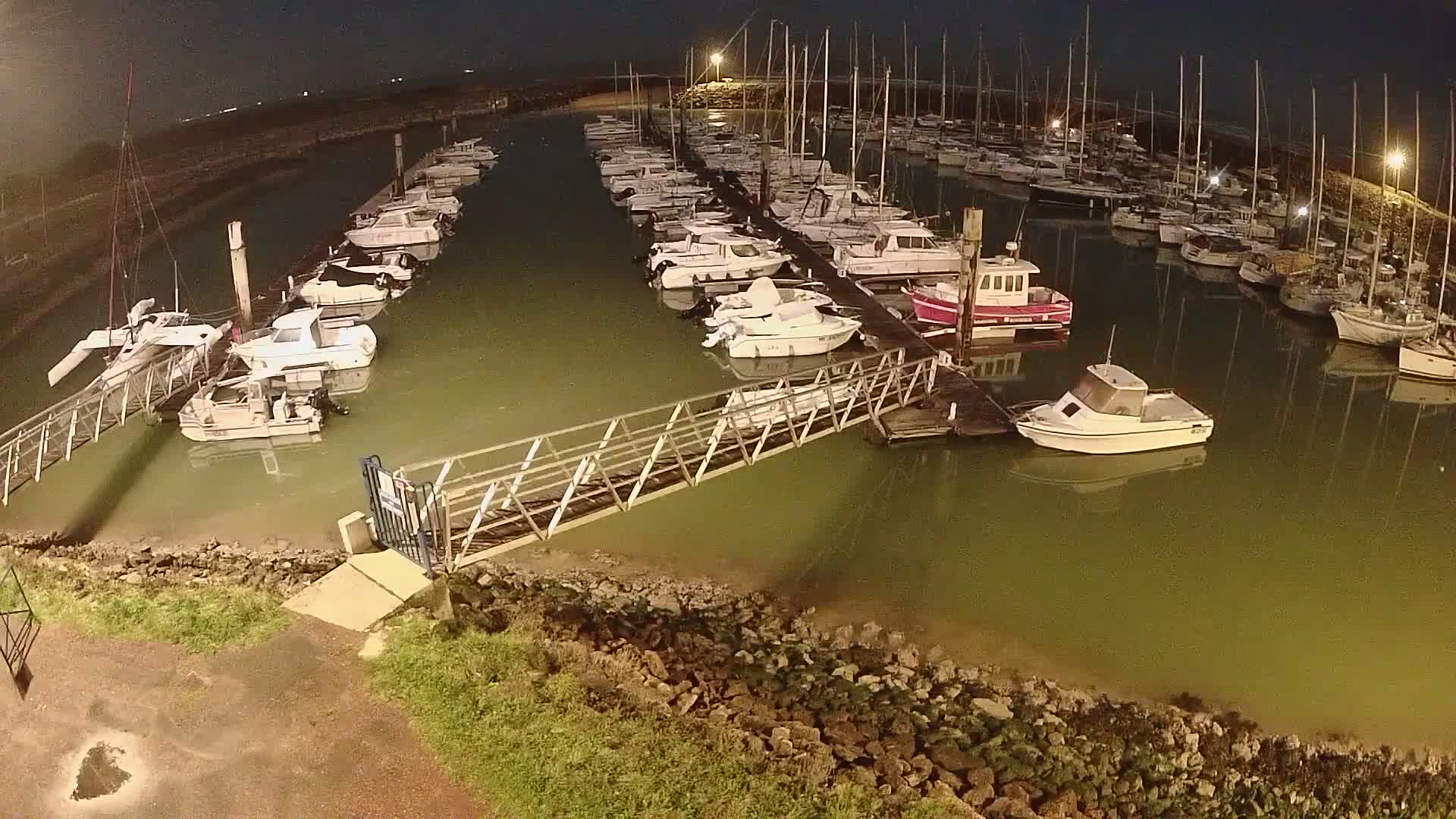 Oleron - Le Douhet Marine Live Cam - Rochefort, Charente-Maritime, Nouvelle-Aquitaine, France