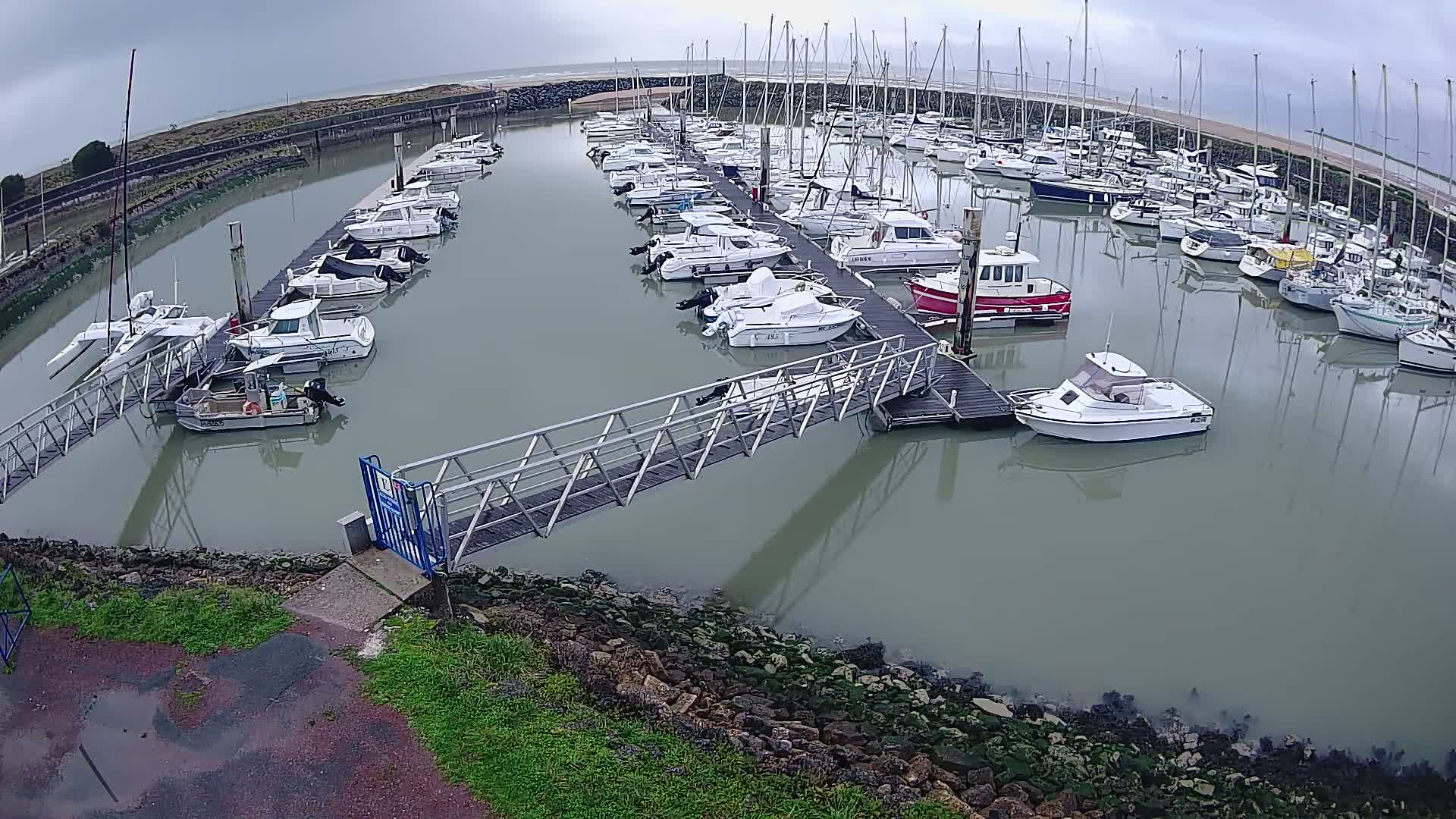 Oleron - Le Douhet Marine Live Cam - Rochefort, Charente-Maritime, Nouvelle-Aquitaine, France