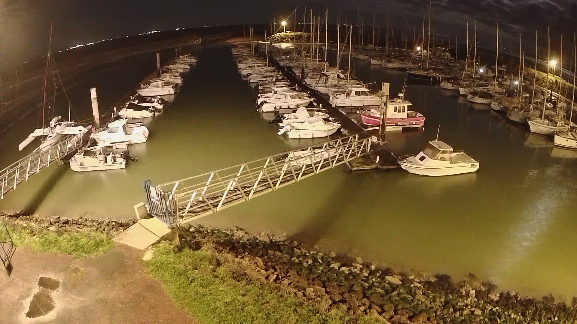 Oleron - Le Douhet Marine Live Cam - Rochefort, Charente-Maritime, Nouvelle-Aquitaine, France