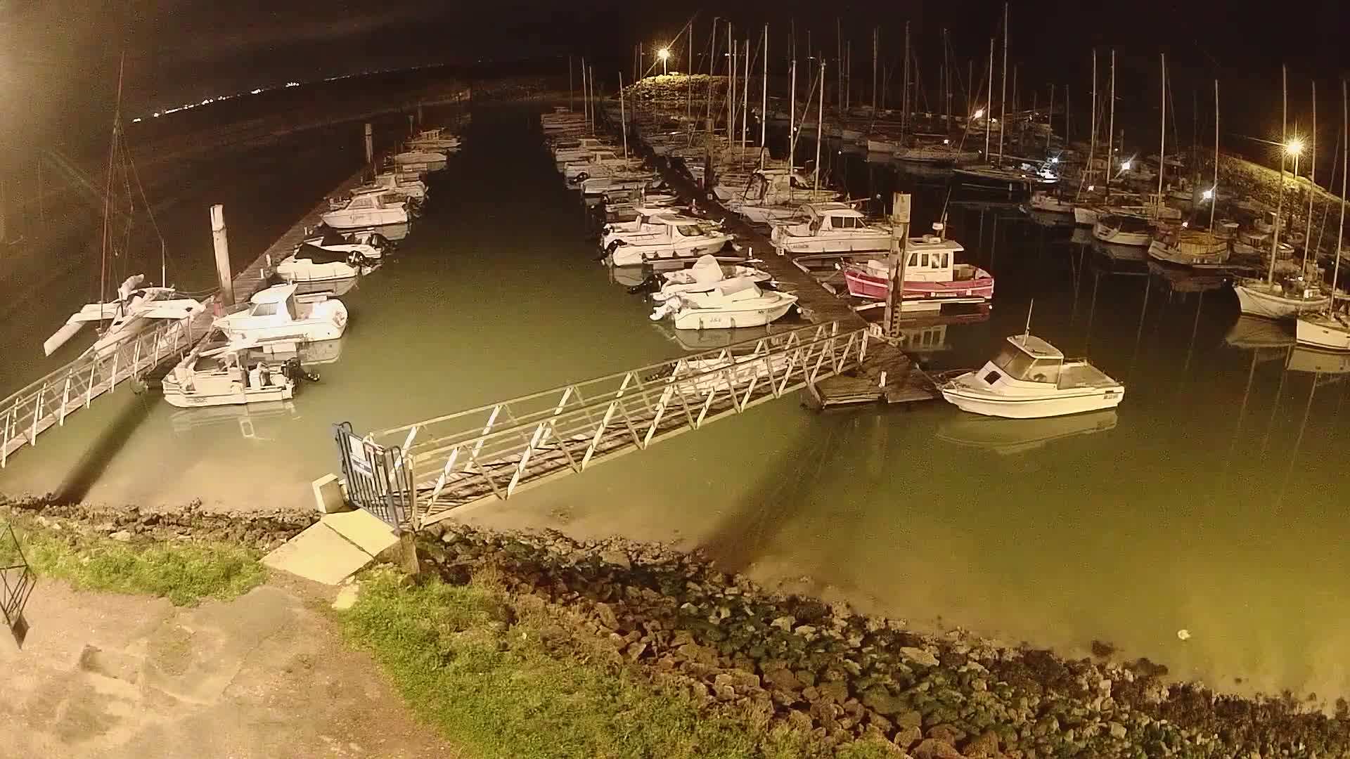 Oleron - Le Douhet Marine Live Cam - Rochefort, Charente-Maritime, Nouvelle-Aquitaine, France