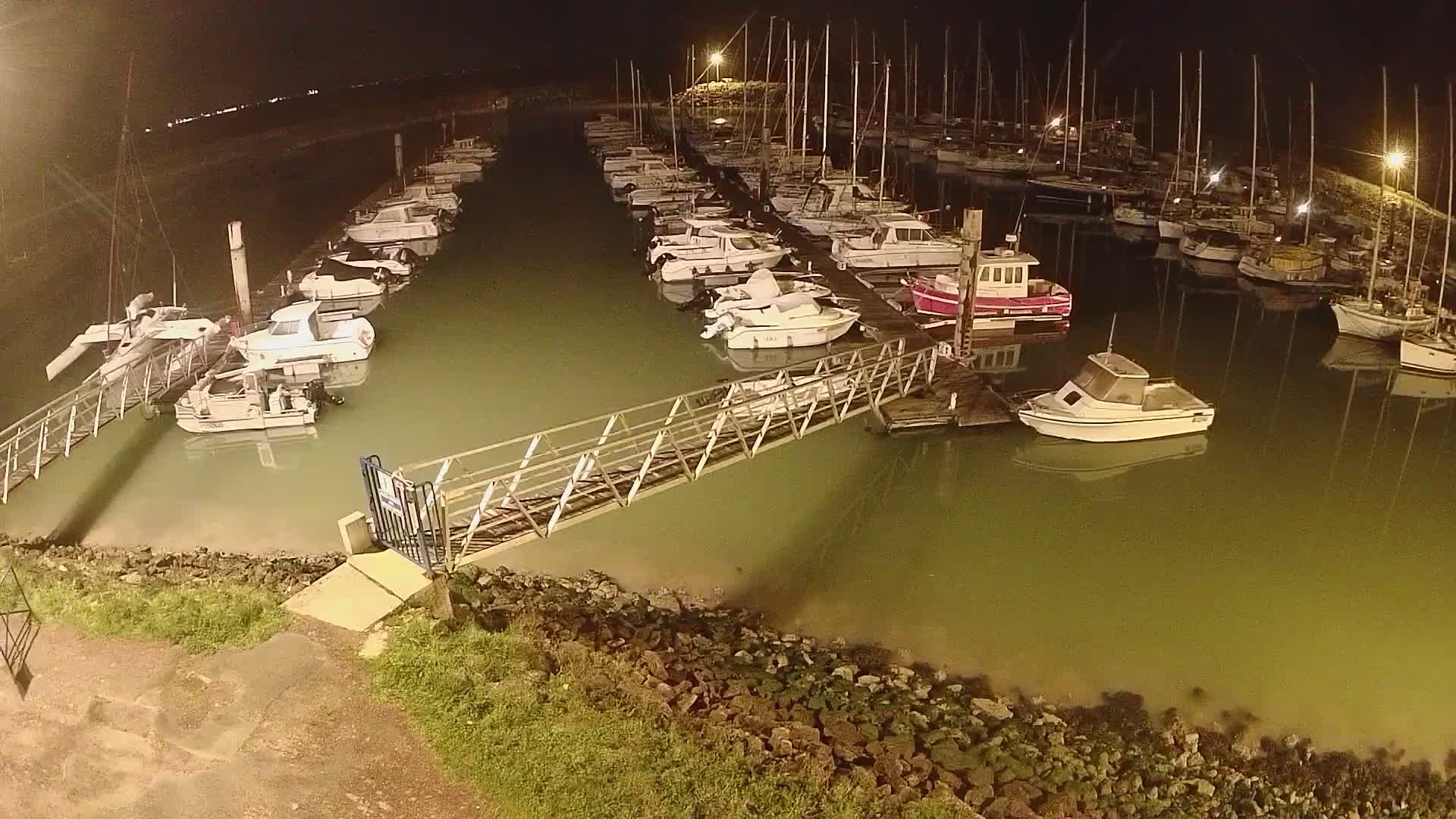 Oleron - Le Douhet Marine Live Cam - Rochefort, Charente-Maritime, Nouvelle-Aquitaine, France