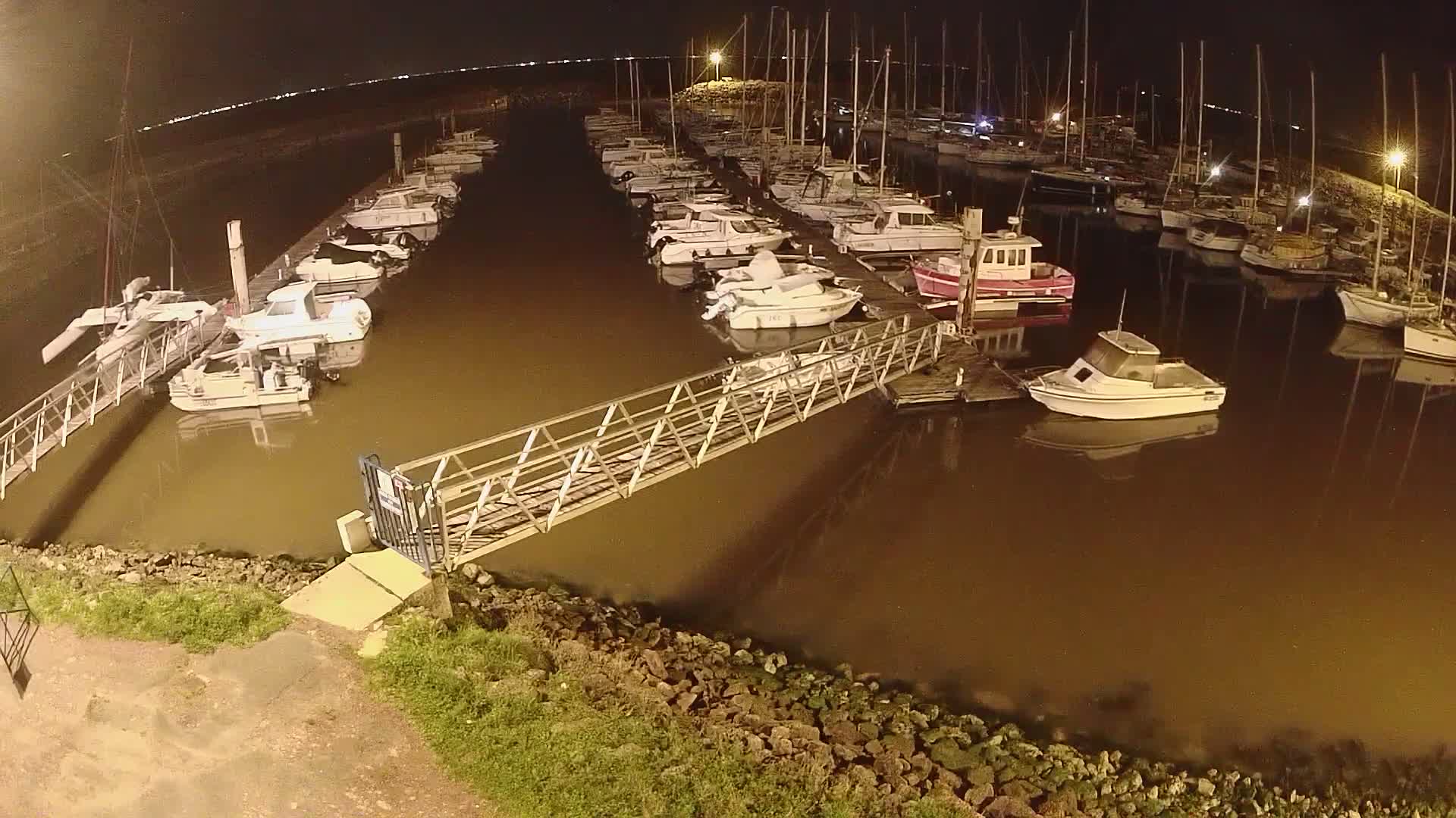 Oleron - Le Douhet Marine Live Cam - Rochefort, Charente-Maritime, Nouvelle-Aquitaine, France