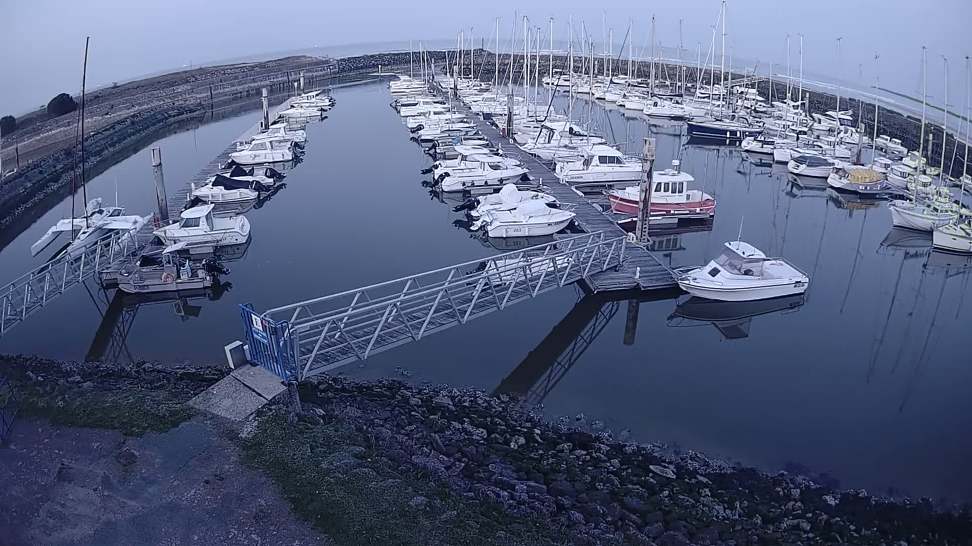 Oleron - Le Douhet Marine Live Cam - Rochefort, Charente-Maritime, Nouvelle-Aquitaine, France