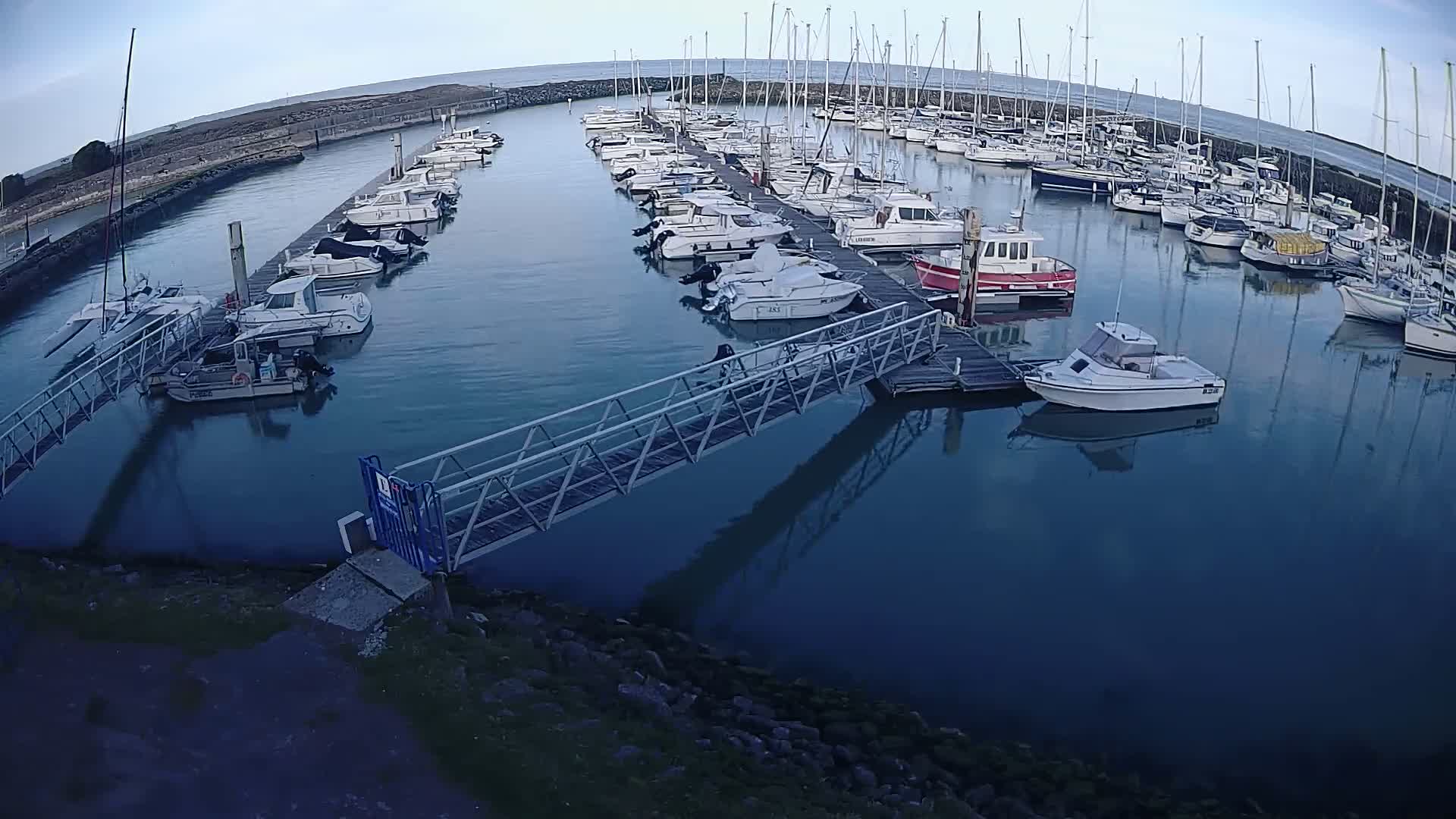 Oleron - Le Douhet Marine Live Cam - Rochefort, Charente-Maritime, Nouvelle-Aquitaine, France