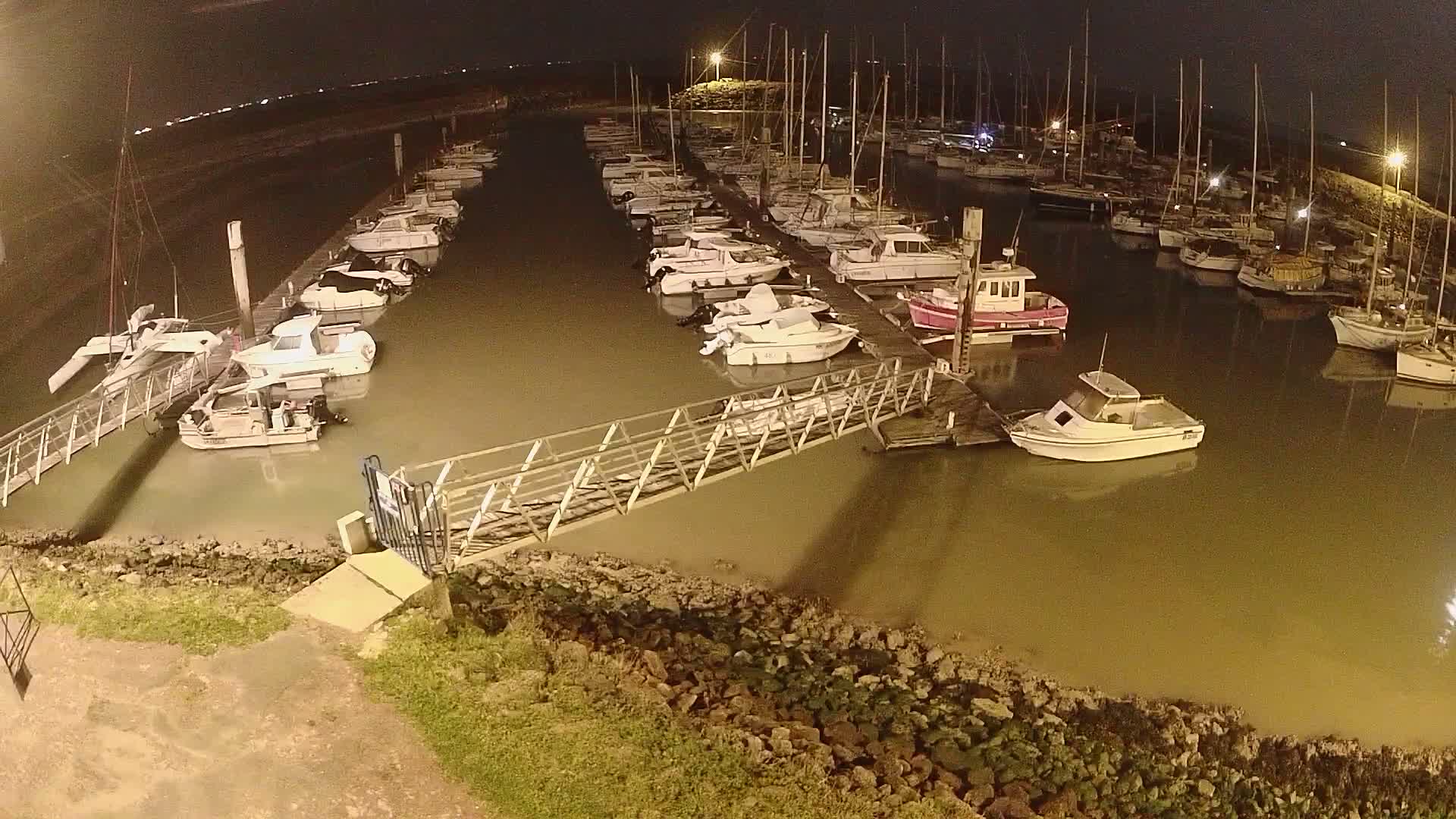 Oleron - Le Douhet Marine Live Cam - Rochefort, Charente-Maritime, Nouvelle-Aquitaine, France
