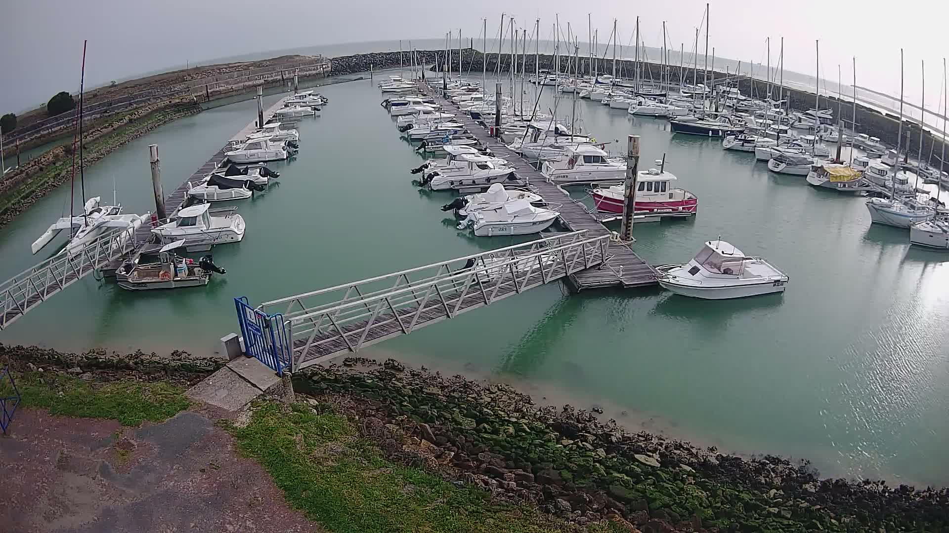 Oleron - Le Douhet Marine Live Cam - Rochefort, Charente-Maritime, Nouvelle-Aquitaine, France