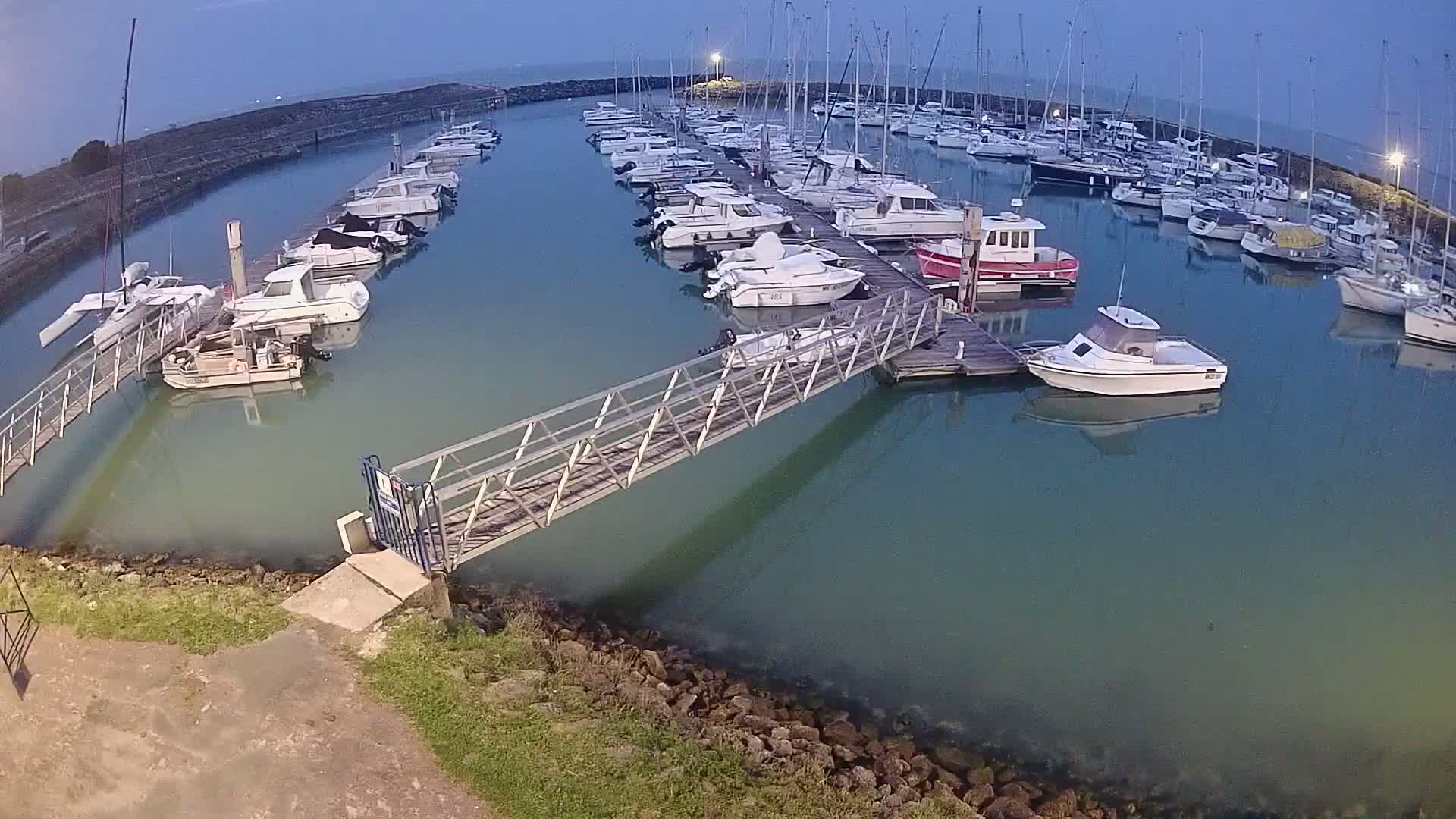 Oleron - Le Douhet Marine Live Cam - Rochefort, Charente-Maritime, Nouvelle-Aquitaine, France