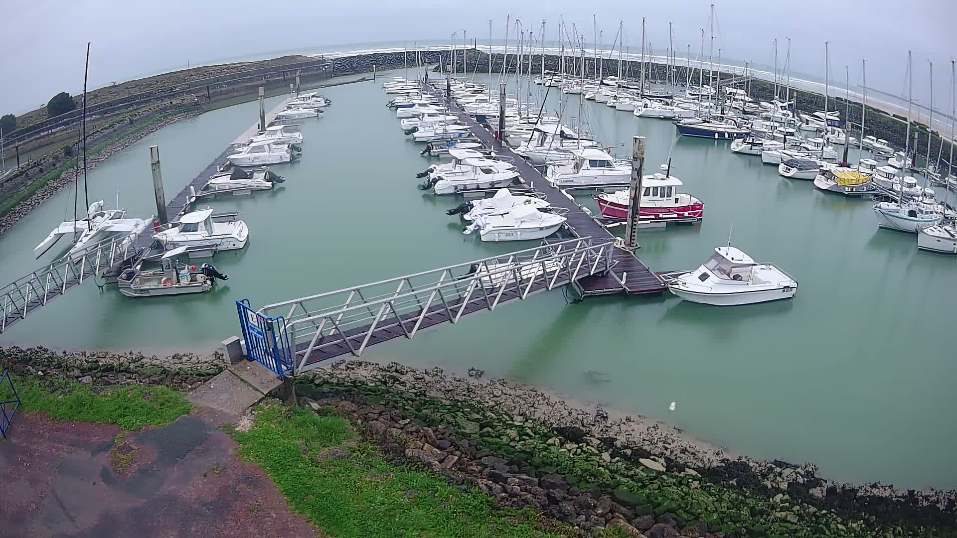 Oleron - Le Douhet Marine Live Cam - Rochefort, Charente-Maritime, Nouvelle-Aquitaine, France