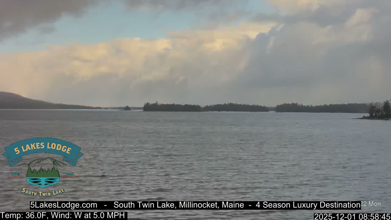 South Twin Lake, Mount  Katahdin, Live Cam - Maine, USA 