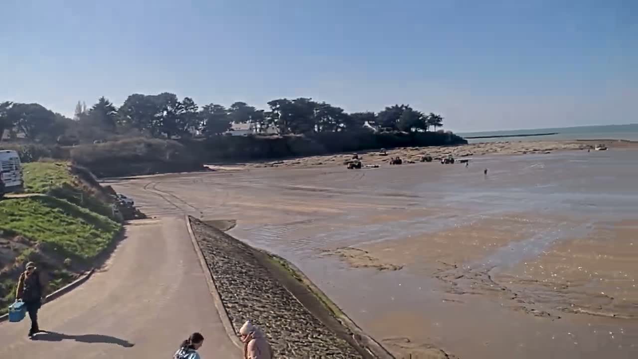 Pénestin, Plage de Betahon Beach Live Cam - Vannes, Morbihan, Bretagne, France