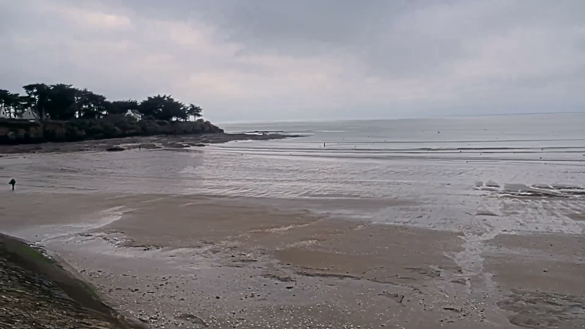 Pénestin, Plage de Betahon Beach Live Cam - Vannes, Morbihan, Bretagne, France
