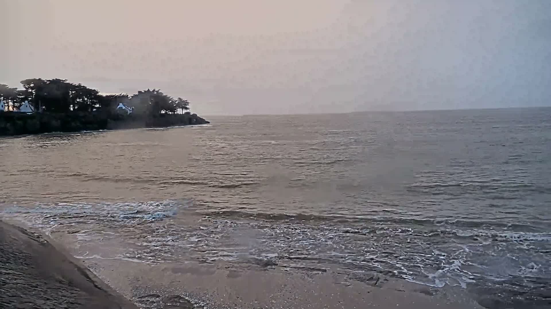 Pénestin, Plage de Betahon Beach Live Cam - Vannes, Morbihan, Bretagne, France