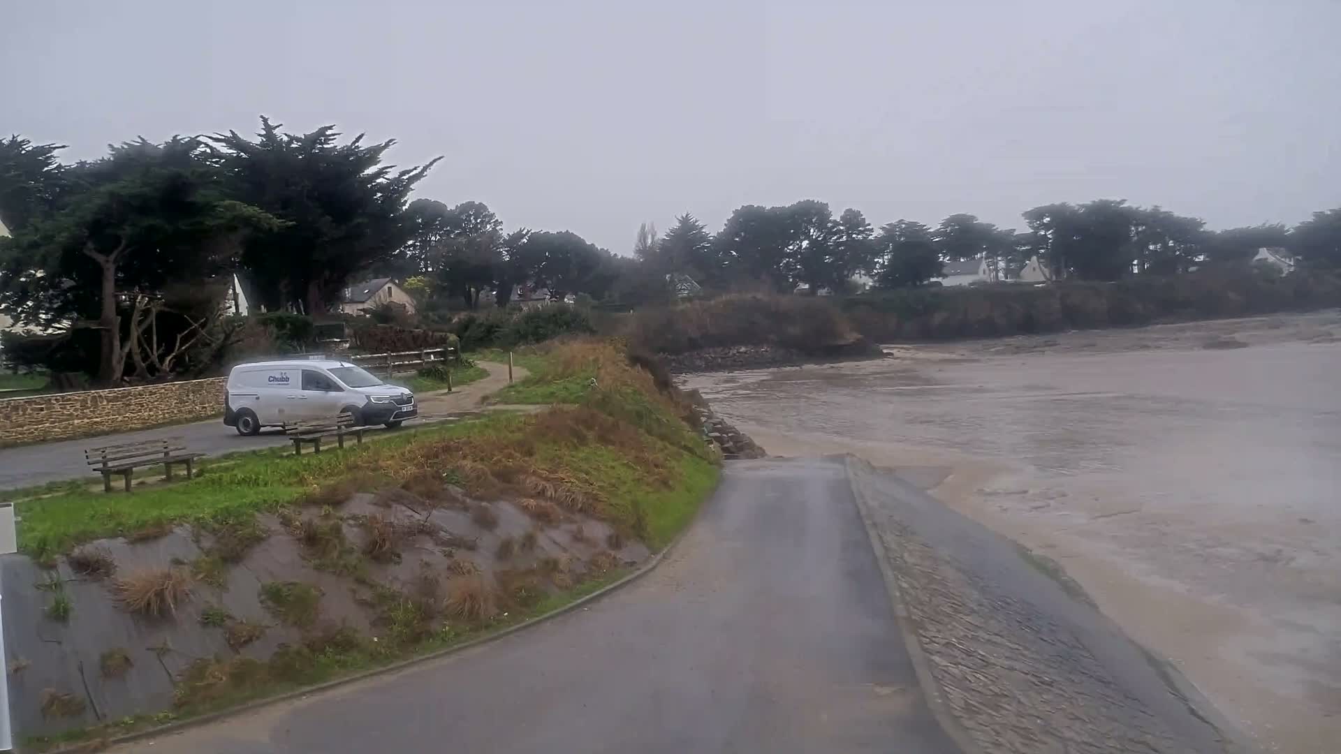 Pénestin, Plage de Betahon Beach Live Cam - Vannes, Morbihan, Bretagne, France