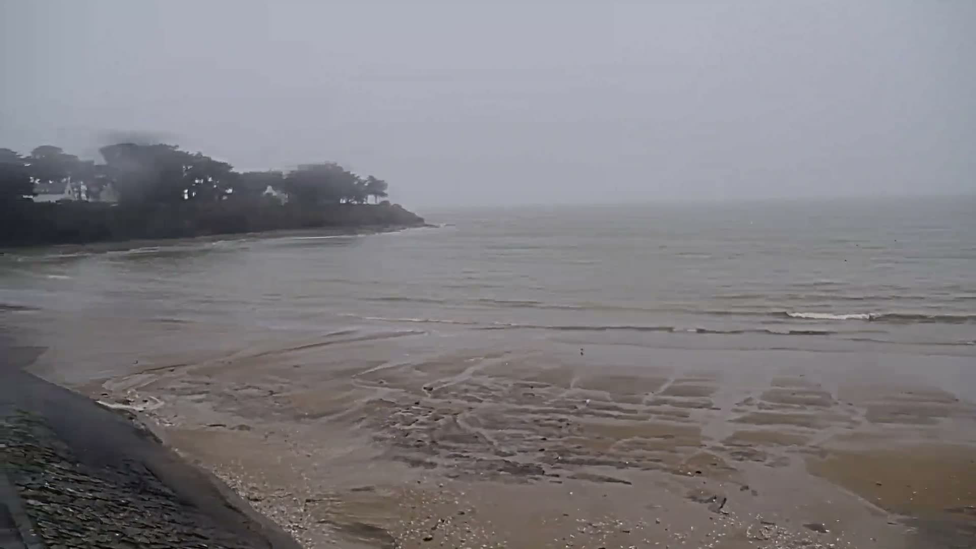 Pénestin, Plage de Betahon Beach Live Cam - Vannes, Morbihan, Bretagne, France
