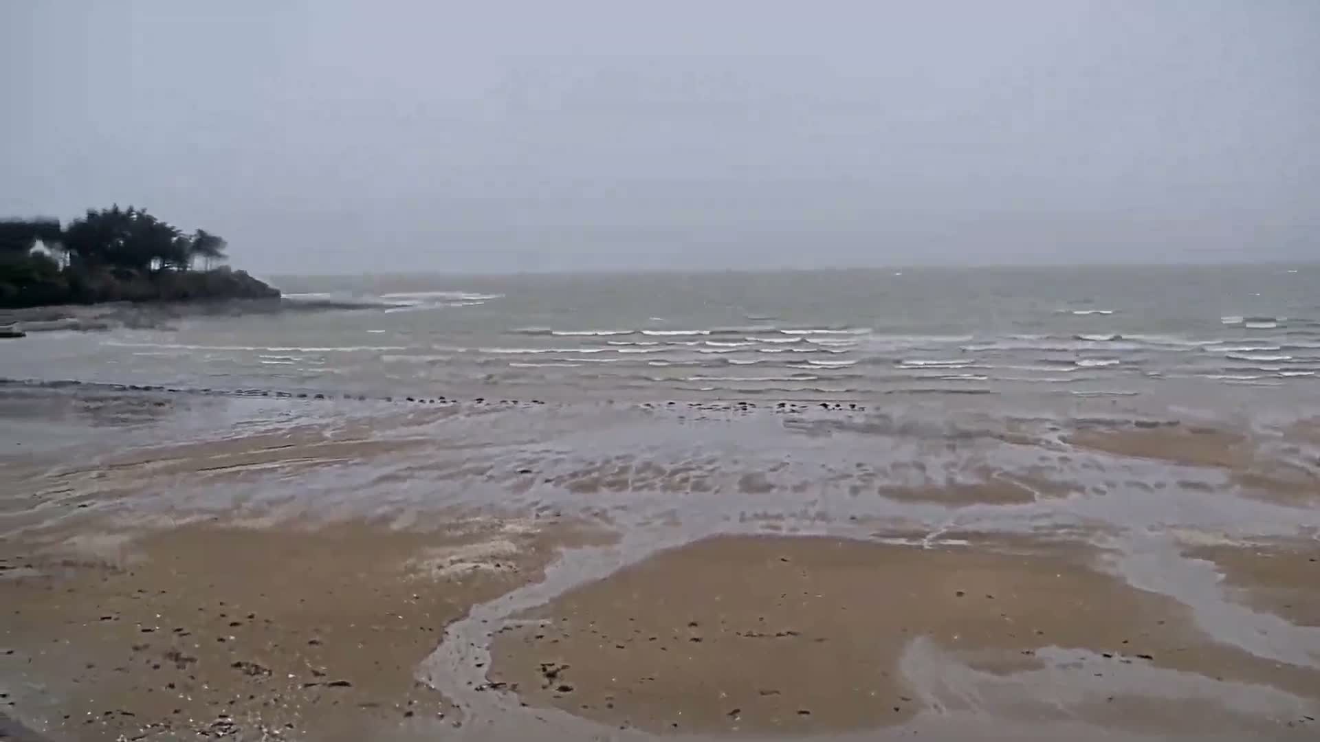 Pénestin, Plage de Betahon Beach Live Cam - Vannes, Morbihan, Bretagne, France