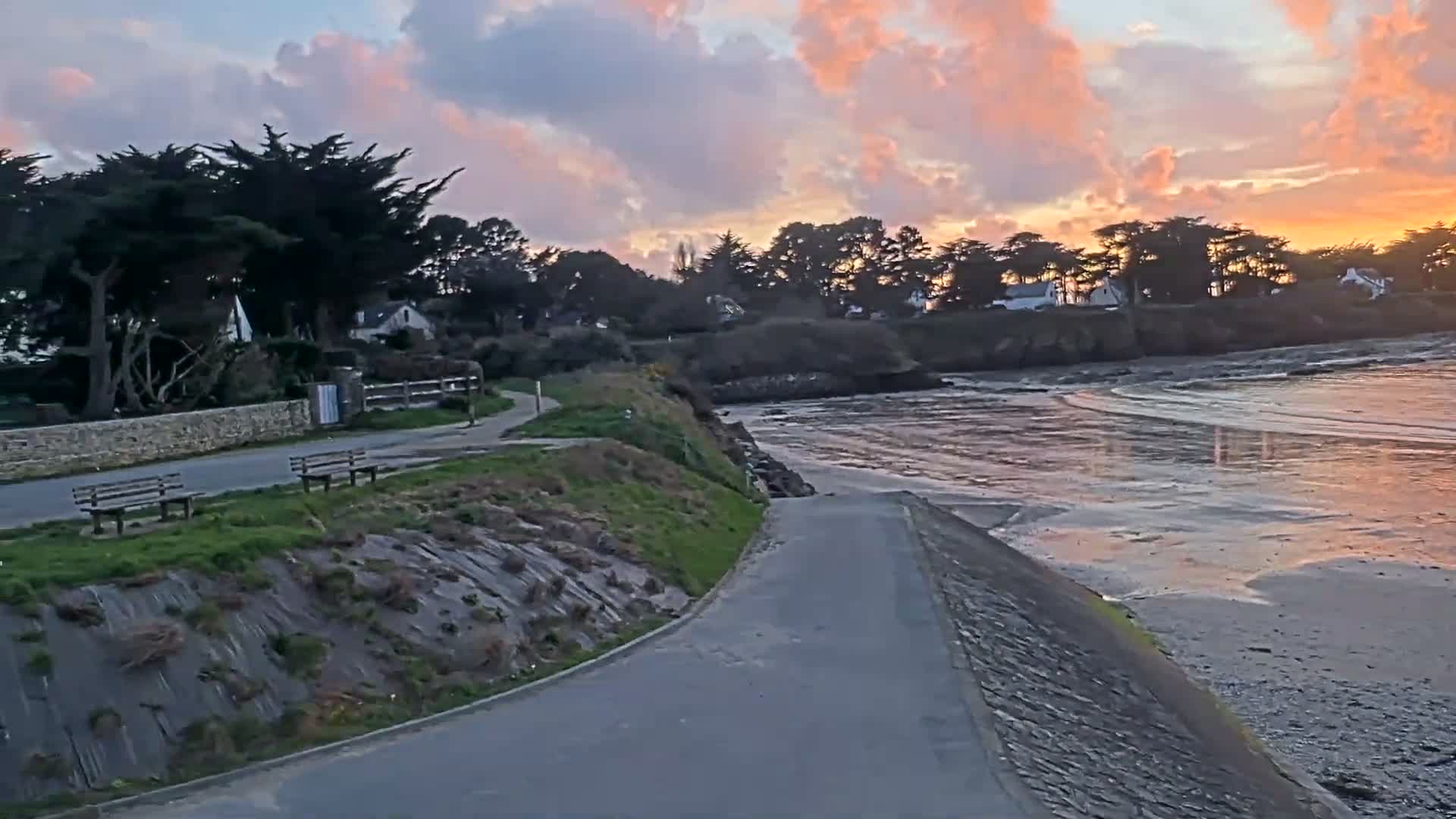 Pénestin, Plage de Betahon Beach Live Cam - Vannes, Morbihan, Bretagne, France