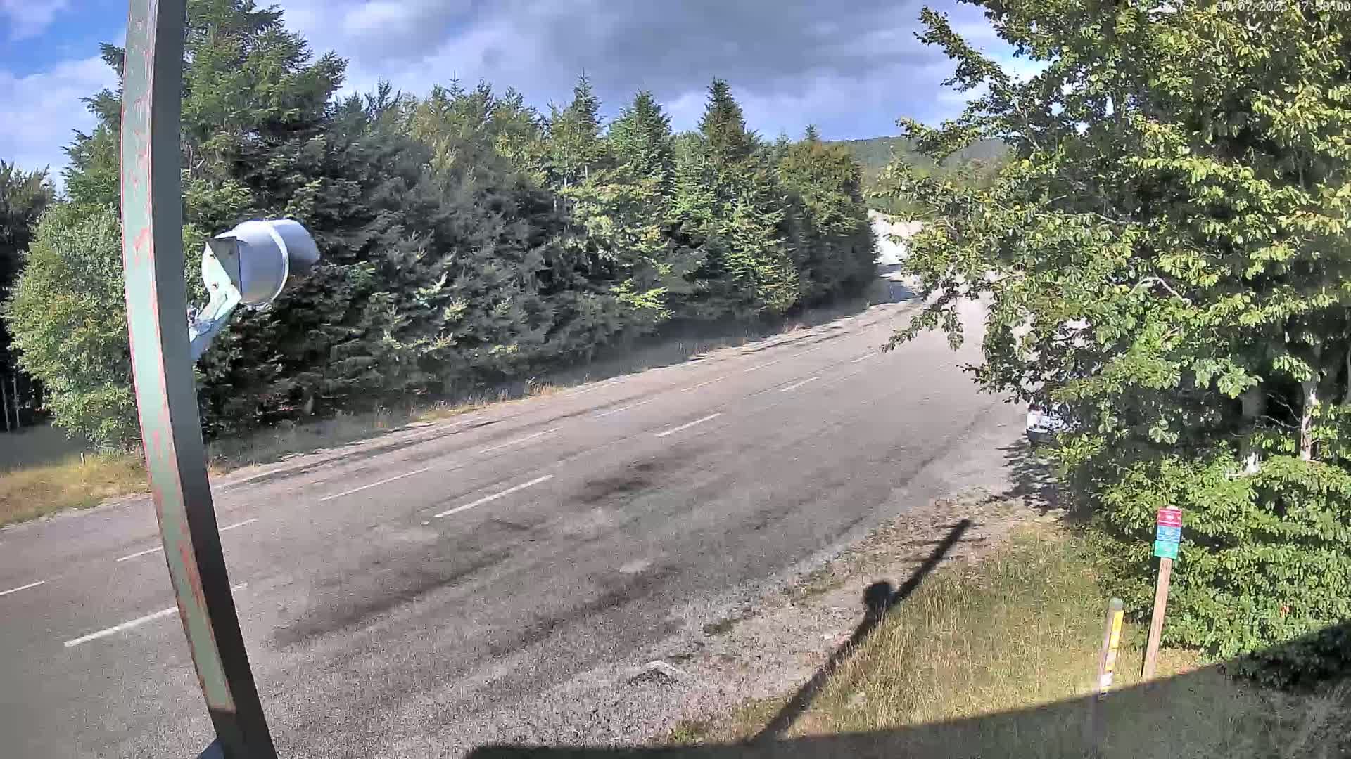 Val-d'Aigoual, Mount l'Aigoual - Station de Prat Peyrot 2 Live Cam - Le Vigan, Gard, Occitanie, France