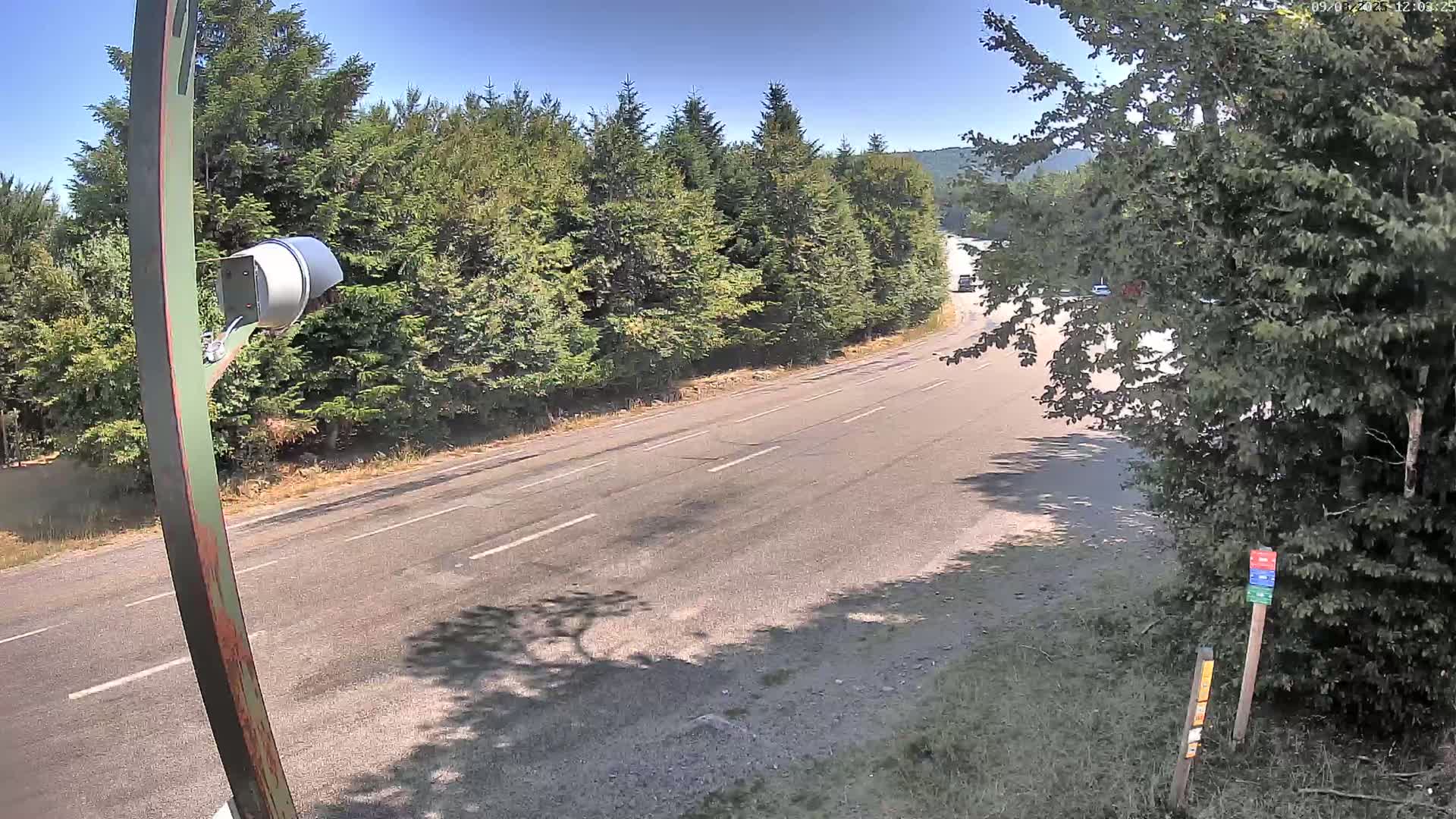 Val-d'Aigoual, Mount l'Aigoual - Station de Prat Peyrot 2 Live Cam - Le Vigan, Gard, Occitanie, France