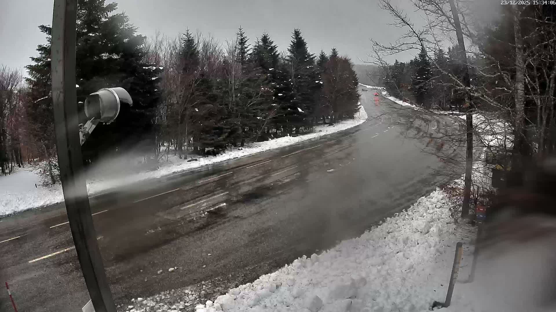 Val-d'Aigoual, Mount l'Aigoual - Station de Prat Peyrot 2 Live Cam - Le Vigan, Gard, Occitanie, France