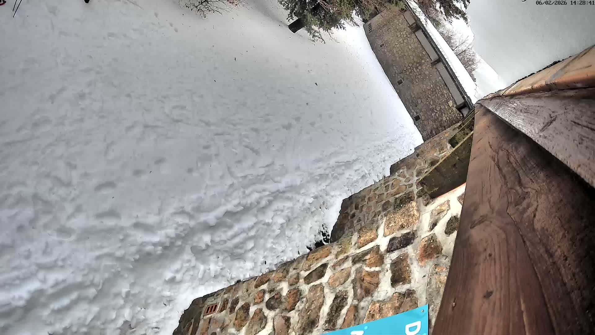 Val-d'Aigoual, Mount l'Aigoual - Station de Prat Peyrot 2 Live Cam - Le Vigan, Gard, Occitanie, France