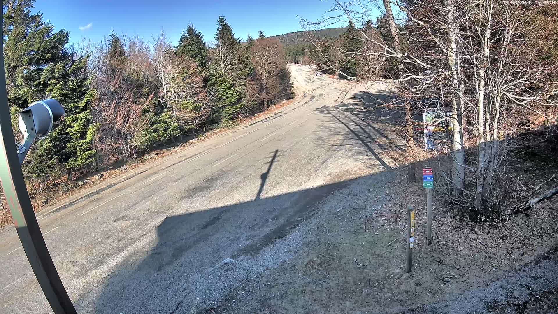 Val-d'Aigoual, Mount l'Aigoual - Station de Prat Peyrot 2 Live Cam - Le Vigan, Gard, Occitanie, France