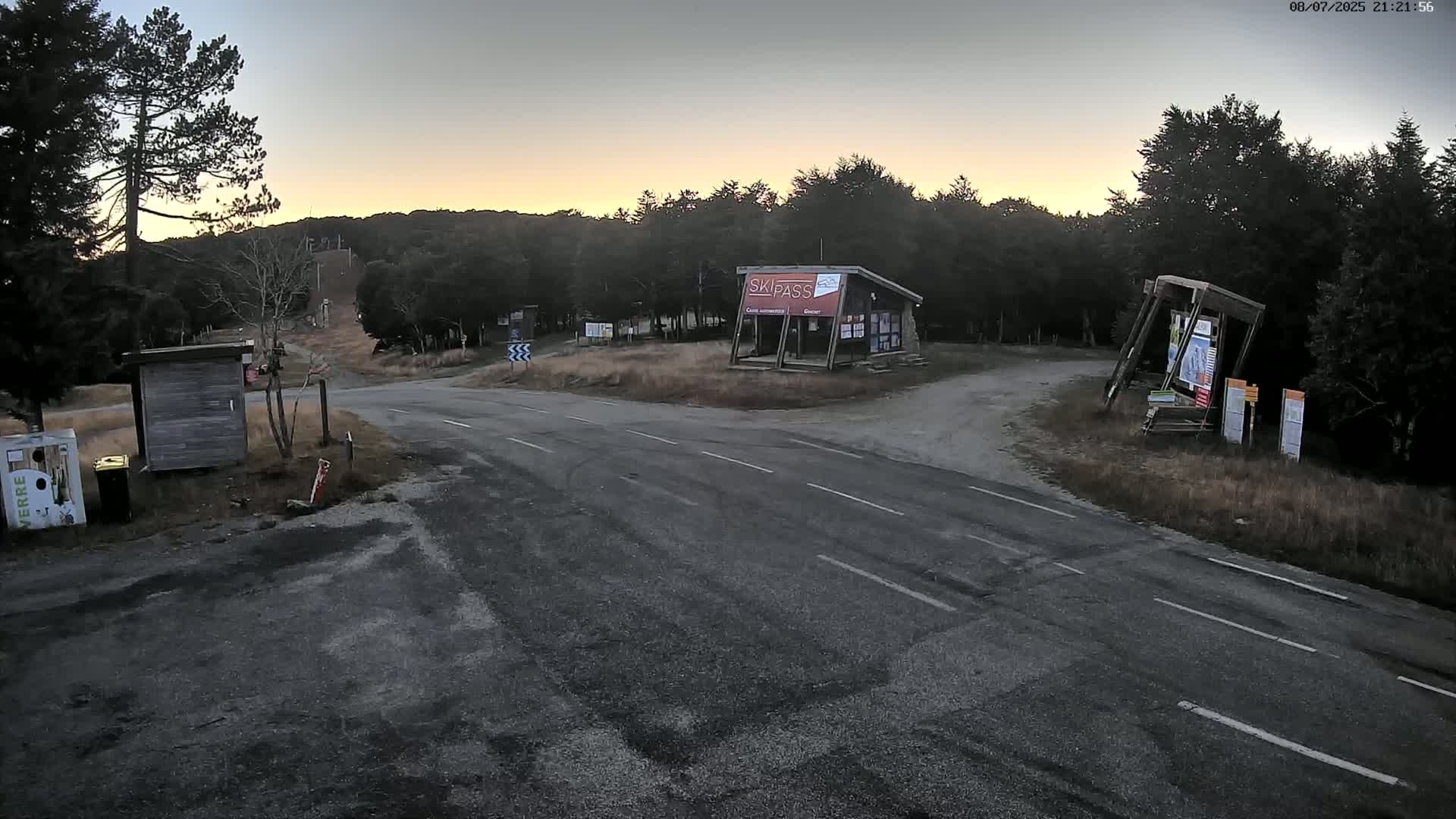Val-d'Aigoual, l'Aigoual Mount , Station de Prat Peyrot 1 Live Cam - Le Vigan, Gard, Occitanie, France
