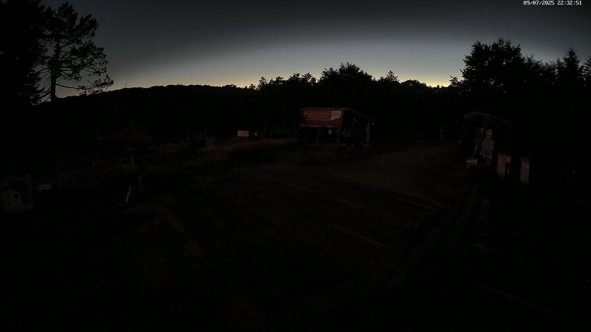 Val-d'Aigoual, l'Aigoual Mount , Station de Prat Peyrot 1 Live Cam - Le Vigan, Gard, Occitanie, France