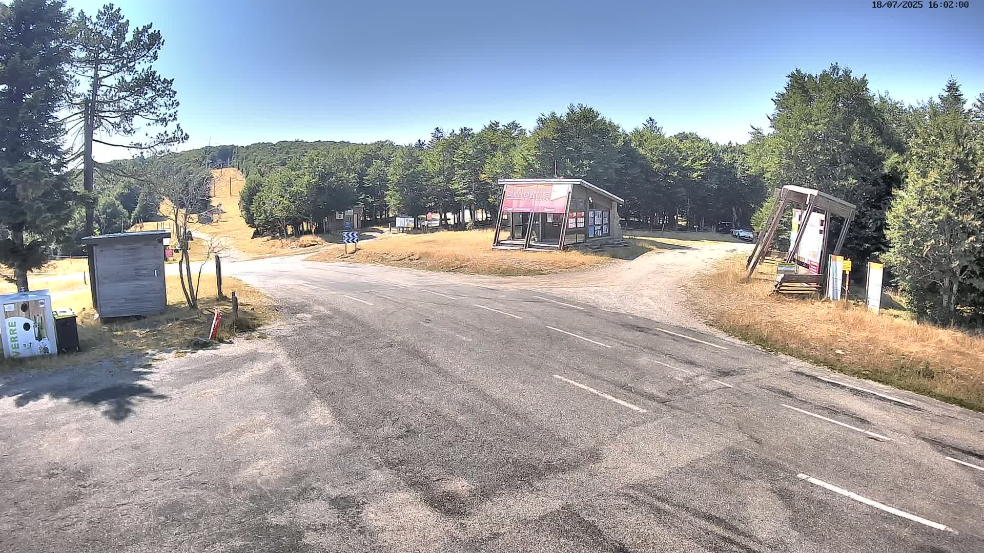 Val-d'Aigoual, l'Aigoual Mount , Station de Prat Peyrot 1 Live Cam - Le Vigan, Gard, Occitanie, France