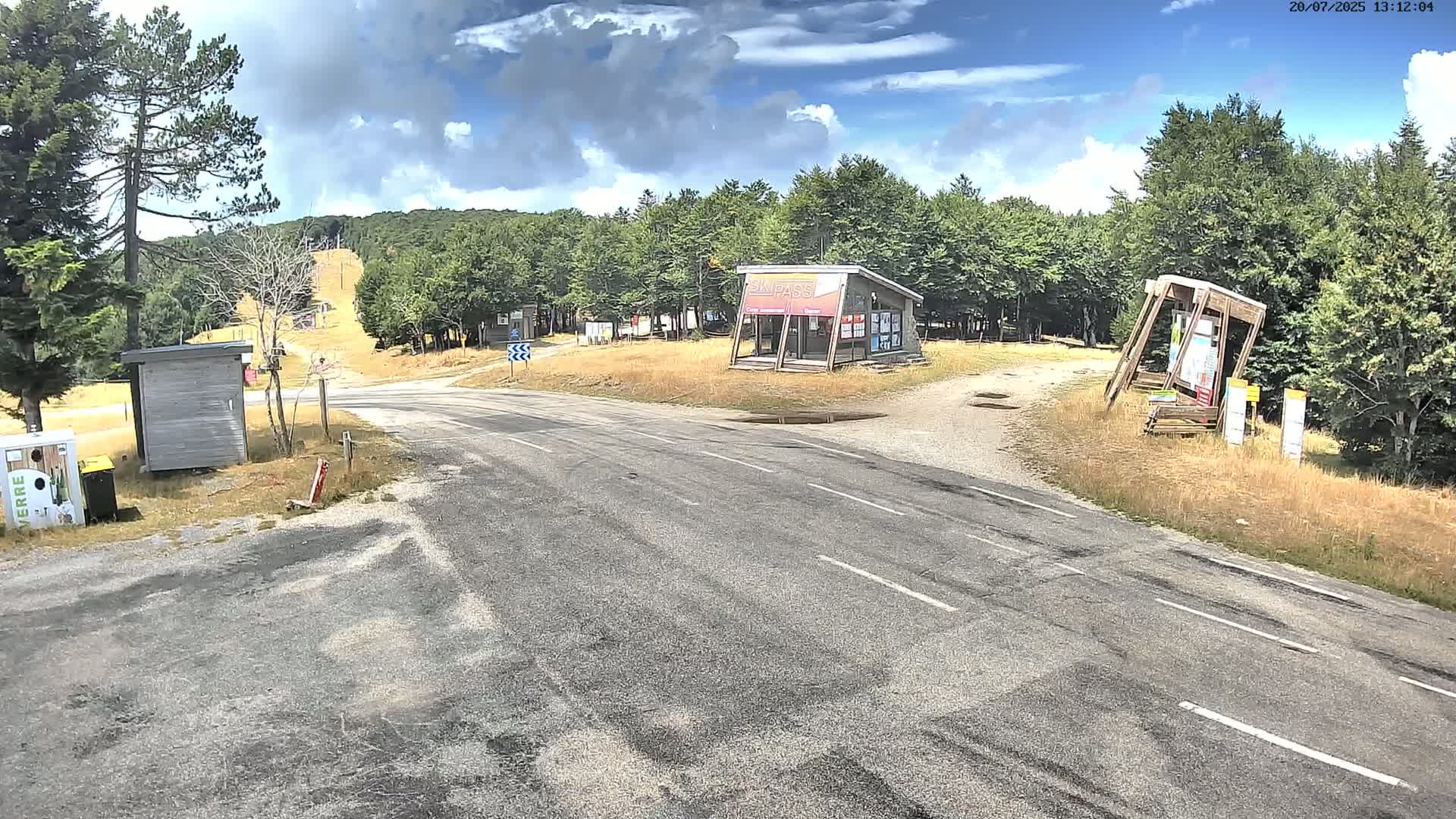 Val-d'Aigoual, l'Aigoual Mount , Station de Prat Peyrot 1 Live Cam - Le Vigan, Gard, Occitanie, France