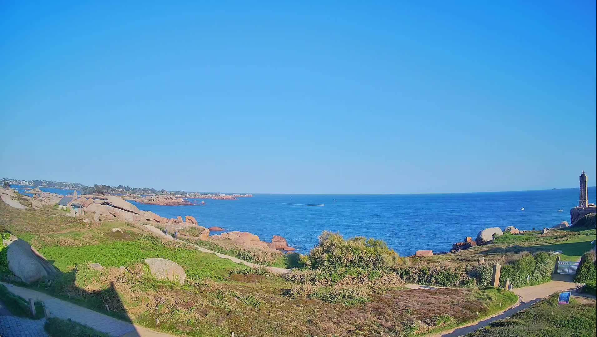 Perros-Guirec - Le Sentier des Douaniers Trekking( The Custom Path ) Live Cam -  Lannion, Cotes-d'Armor, Bretagne, France