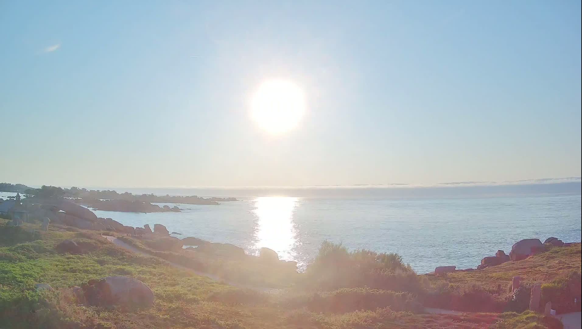 Perros-Guirec - Le Sentier des Douaniers Trekking( The Custom Path ) Live Cam -  Lannion, Cotes-d'Armor, Bretagne, France