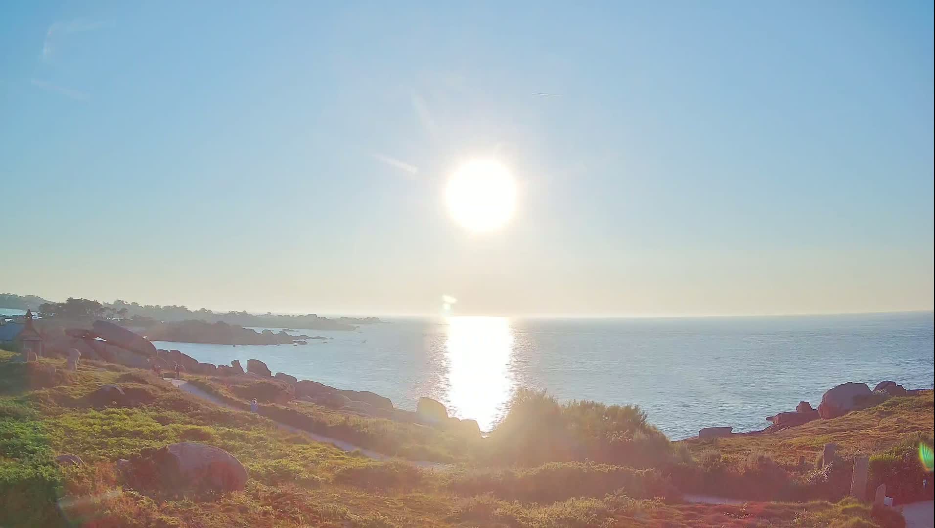 Perros-Guirec - Le Sentier des Douaniers Trekking( The Custom Path ) Live Cam -  Lannion, Cotes-d'Armor, Bretagne, France