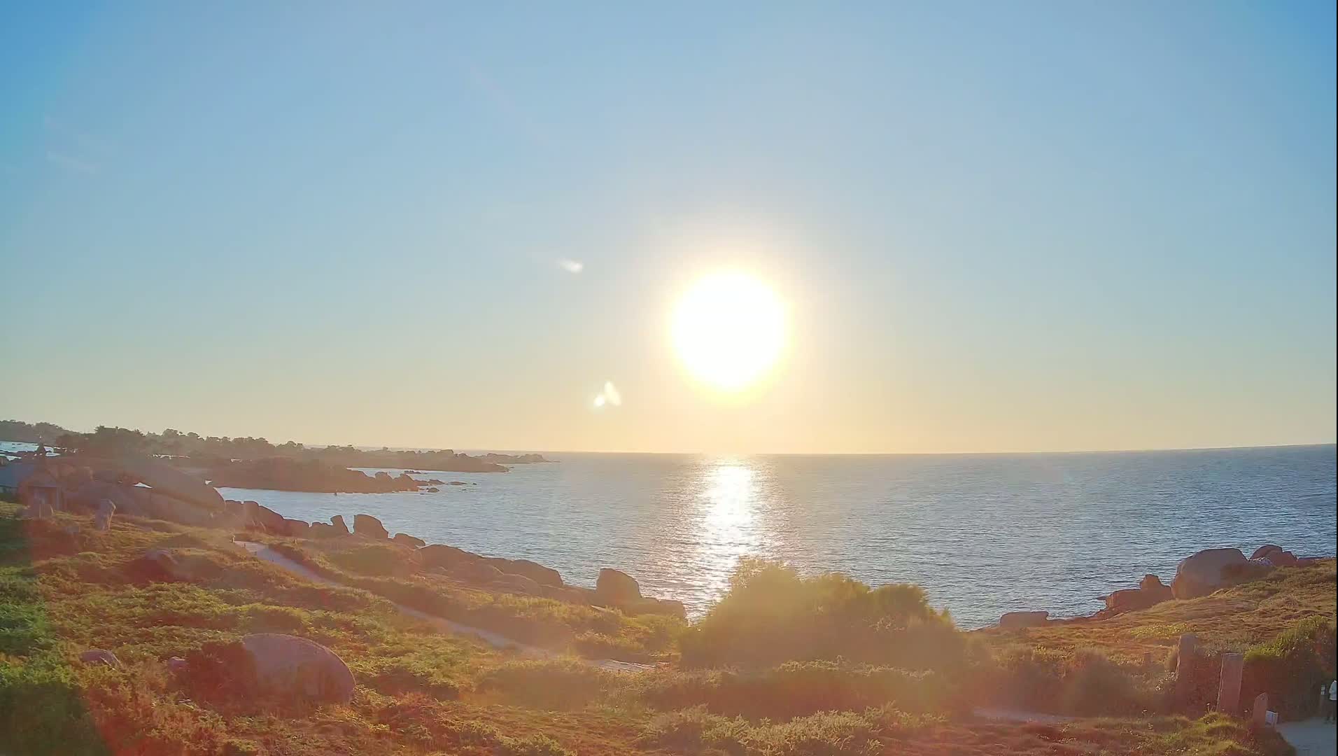 Perros-Guirec - Le Sentier des Douaniers Trekking( The Custom Path ) Live Cam -  Lannion, Cotes-d'Armor, Bretagne, France