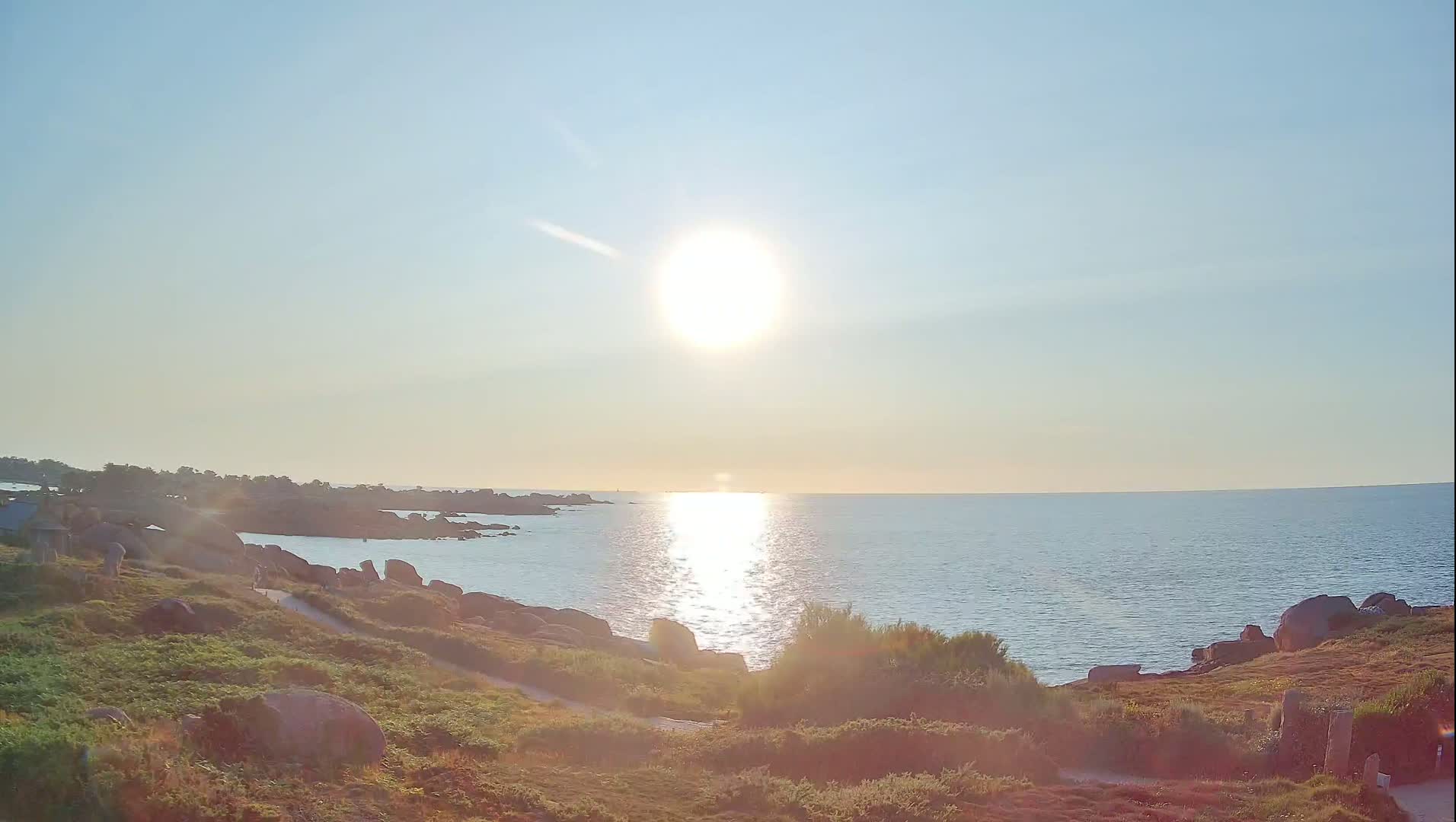 Perros-Guirec - Le Sentier des Douaniers Trekking( The Custom Path ) Live Cam -  Lannion, Cotes-d'Armor, Bretagne, France