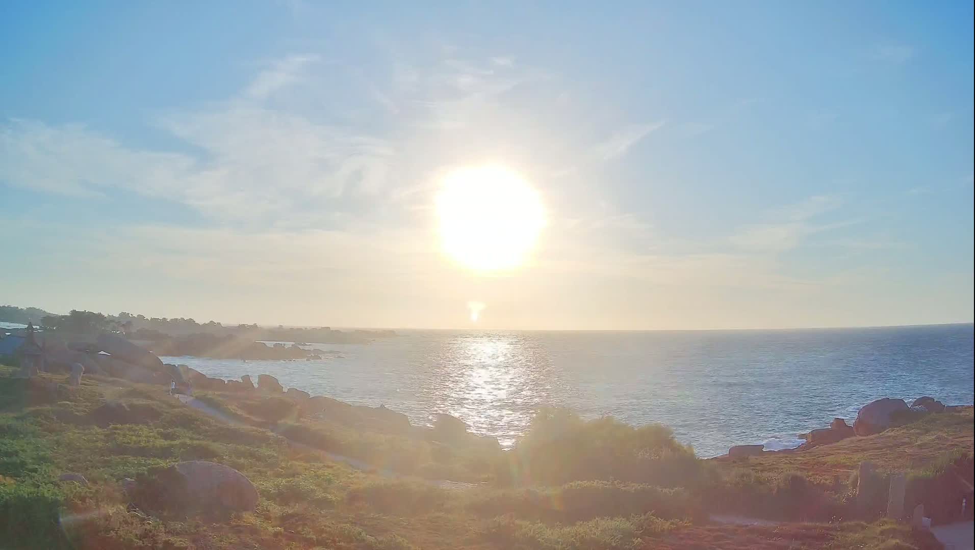 Perros-Guirec - Le Sentier des Douaniers Trekking( The Custom Path ) Live Cam -  Lannion, Cotes-d'Armor, Bretagne, France