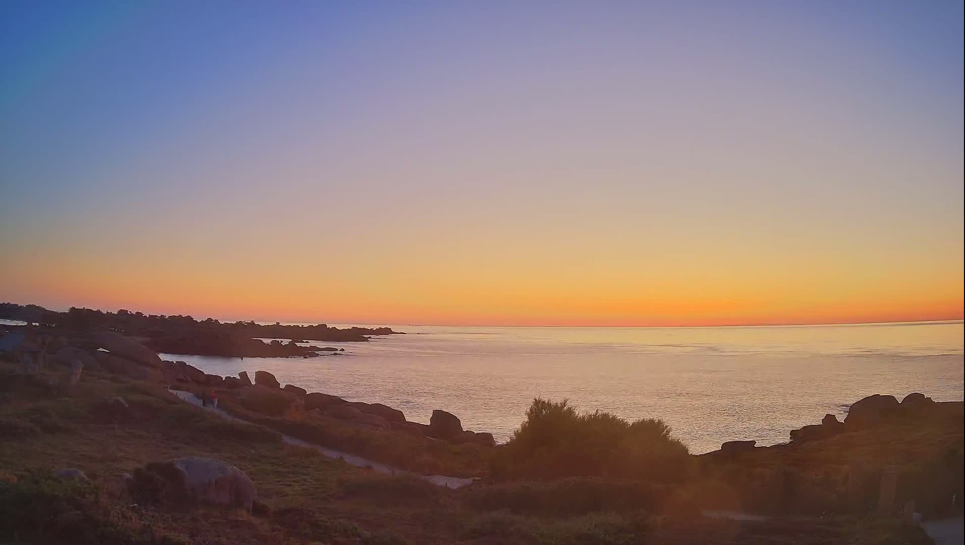 Perros-Guirec - Le Sentier des Douaniers Trekking( The Custom Path ) Live Cam -  Lannion, Cotes-d'Armor, Bretagne, France